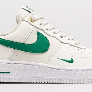NIKE WMNS AIR FORCE 1 '07 SE XCAT DQ7582-101