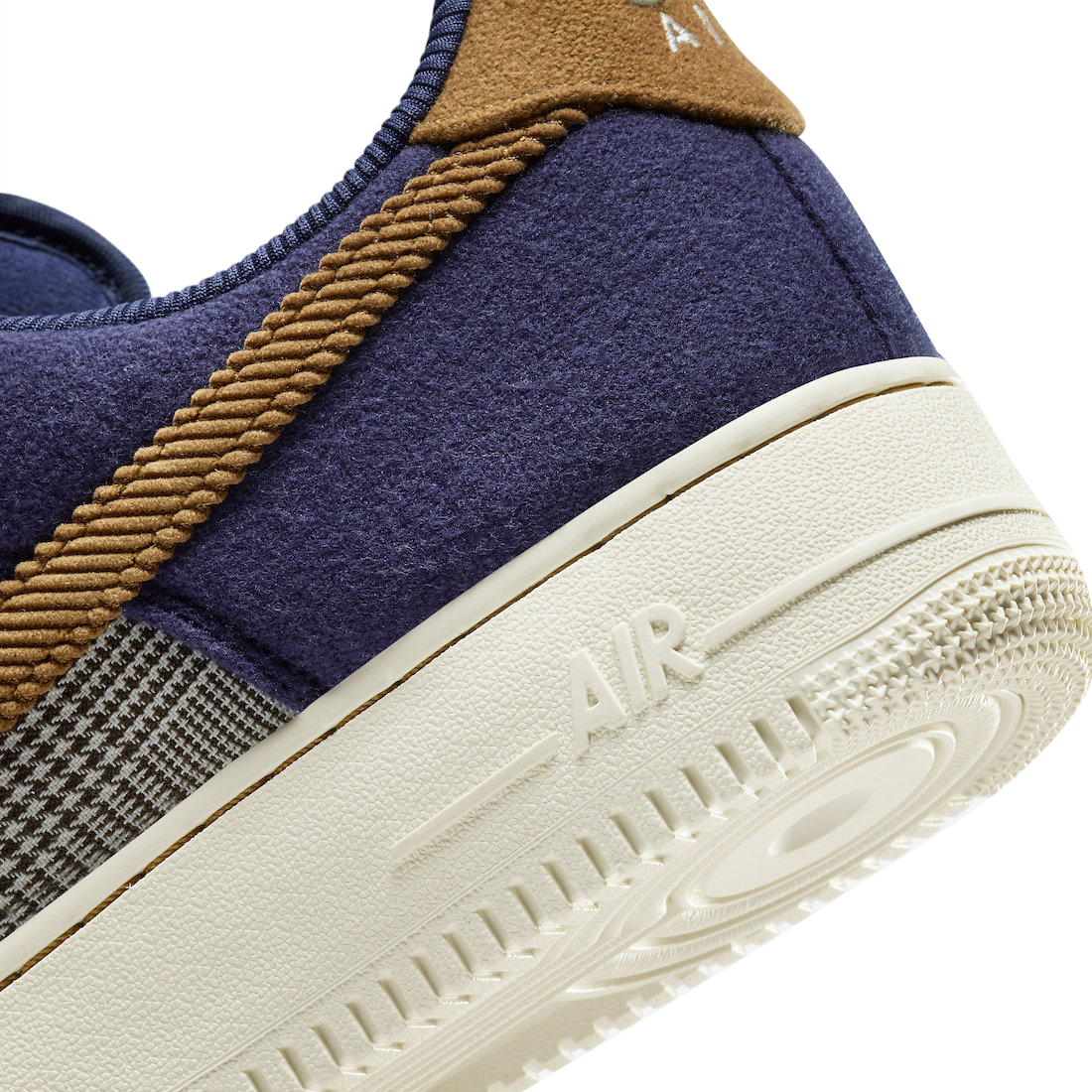 Buty Nike Air Force 1 FQ8744-410 Brown and Midnight Navy - obrazek 7