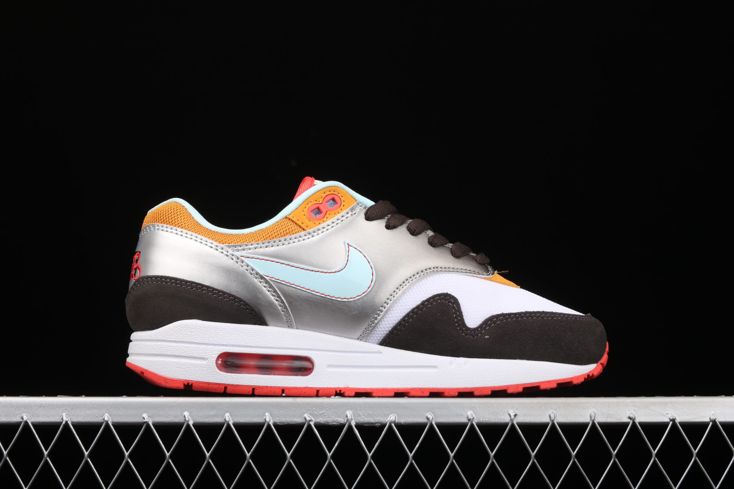 Buty Nike Air Max 1 CZ8138-100 - obrazek 11