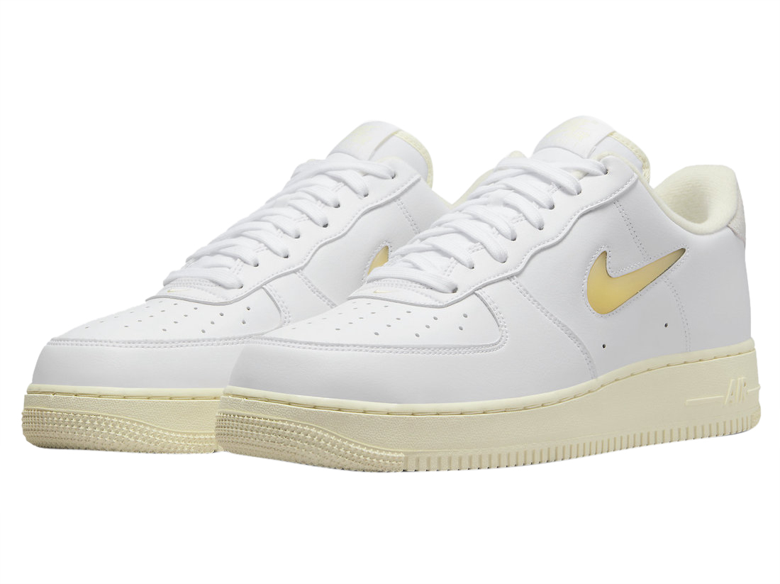 Buty Nike Air Force 1 Low Light Bone DC8894-100 - obrazek 2