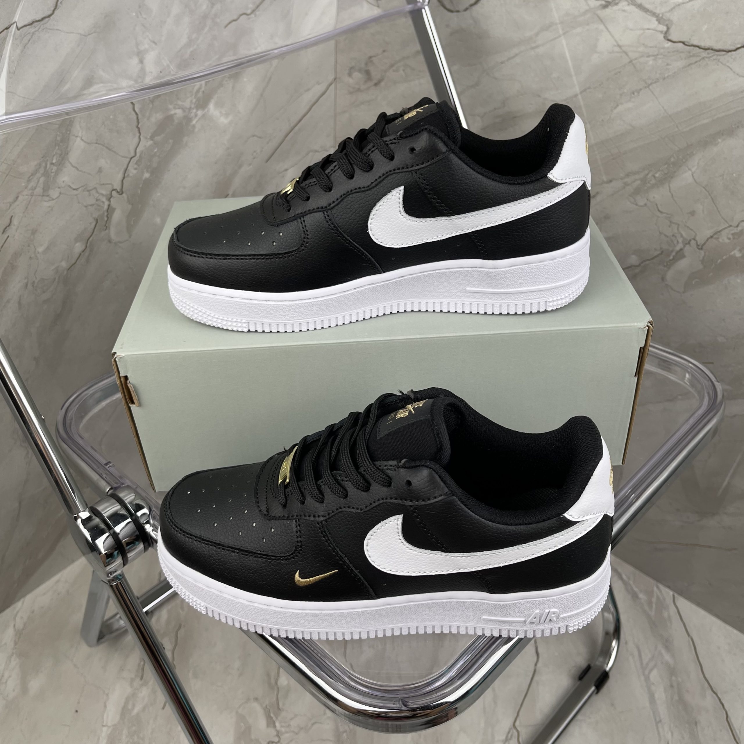 Buty Nike Air Force 1 Low CZ0270-001 - obrazek 2