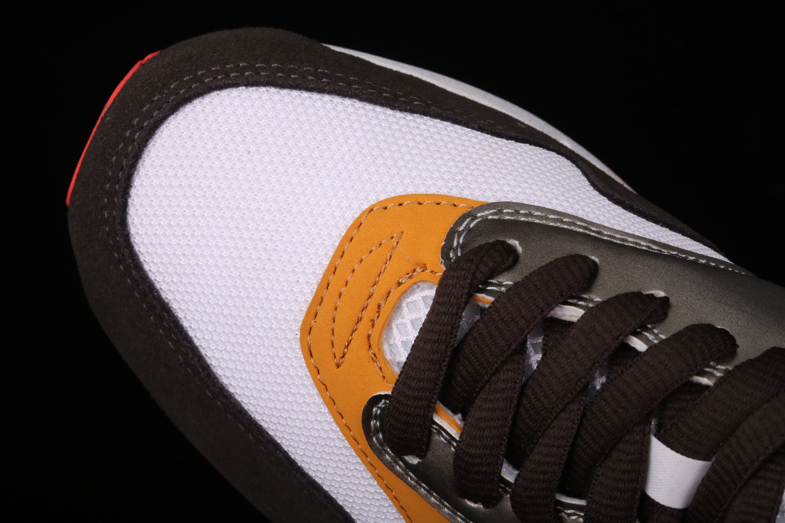 Buty Nike Air Max 1 CZ8138-100 - obrazek 7