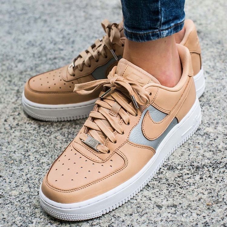 Buty Nike Air Force 1 0'7 SE AH6827-200 - obrazek 5