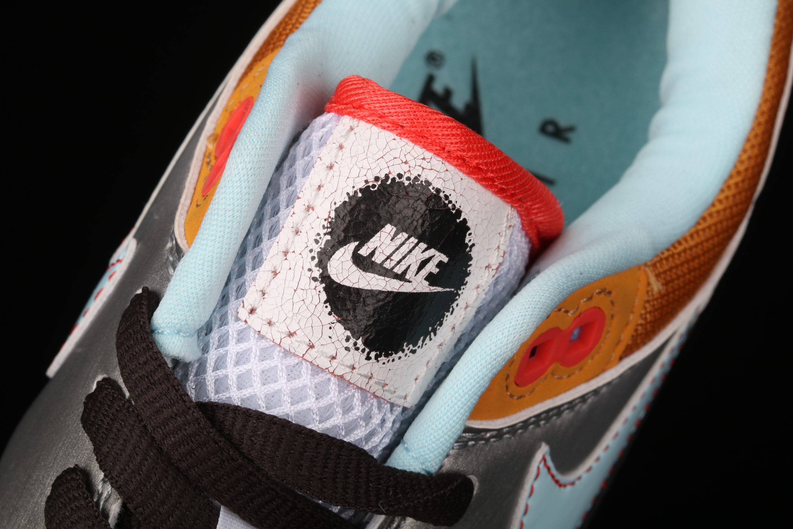 Buty Nike Air Max 1 CZ8138-100 - obrazek 9