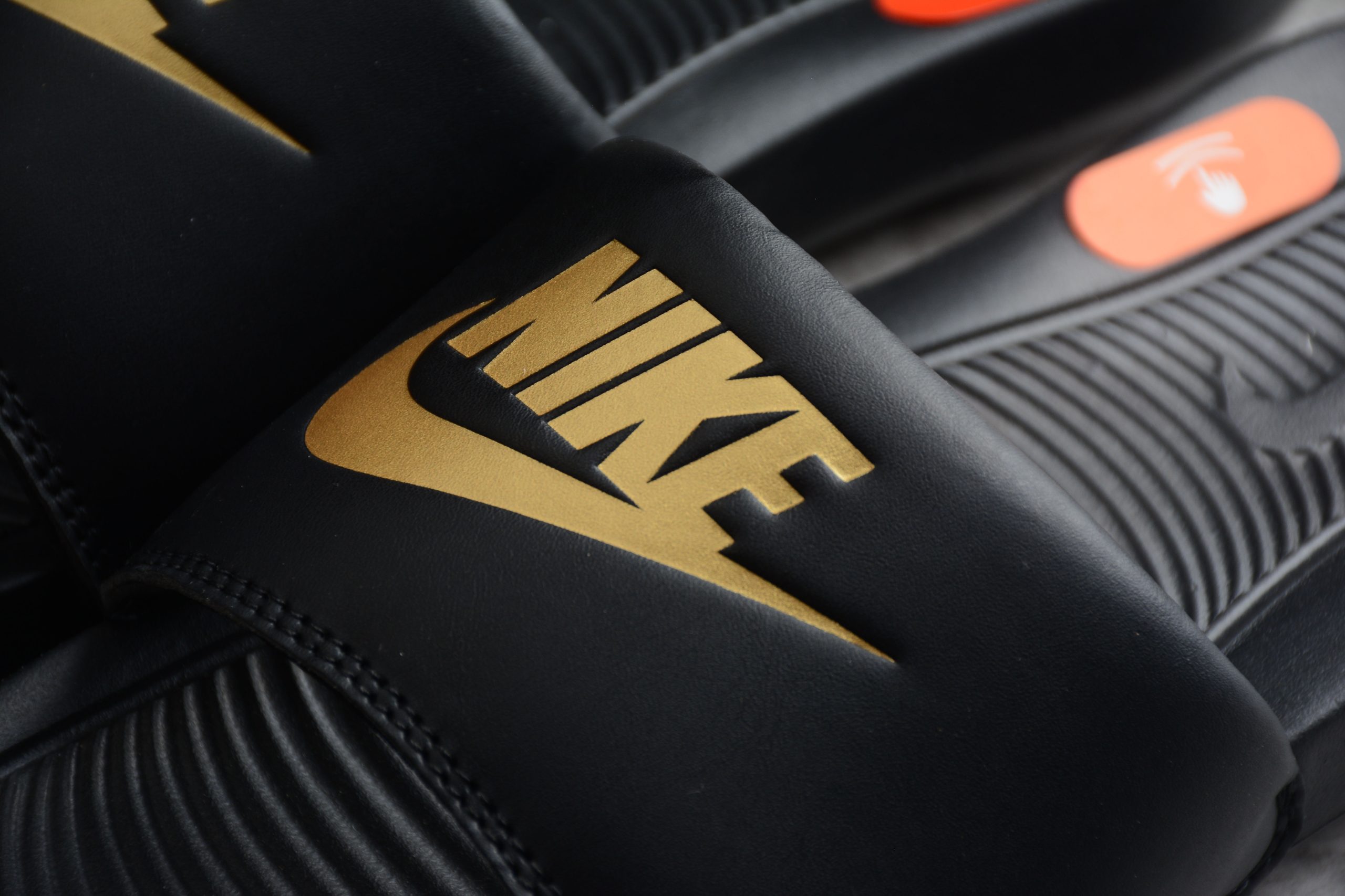 Klapki Nike Victori One Slide Print CN9675-006 - obrazek 3