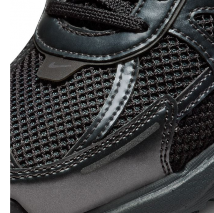 Buty Nike V2K Run FD0736-001 Black Dark - obrazek 4