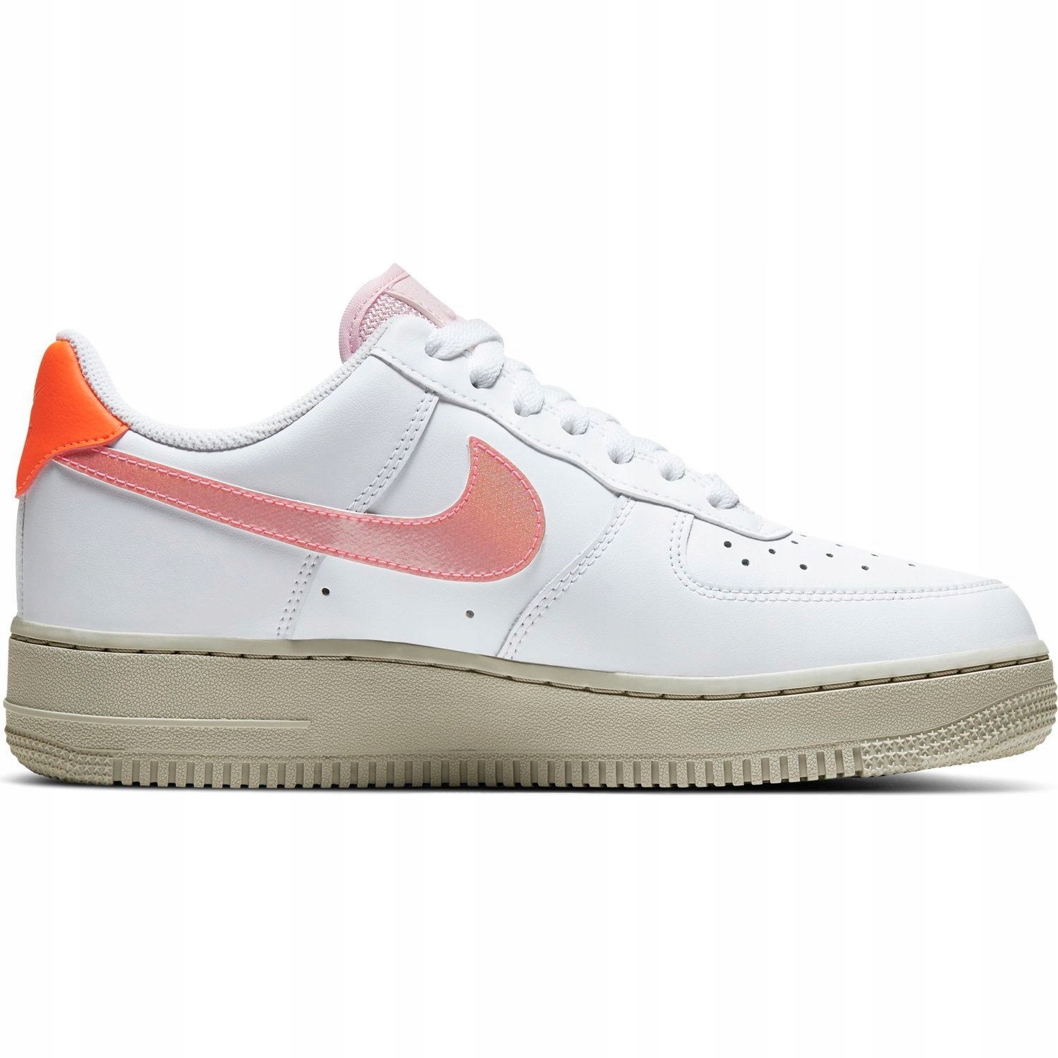 Buty Nike Air Force 1 07 WMNS CV3030-100 - obrazek 2