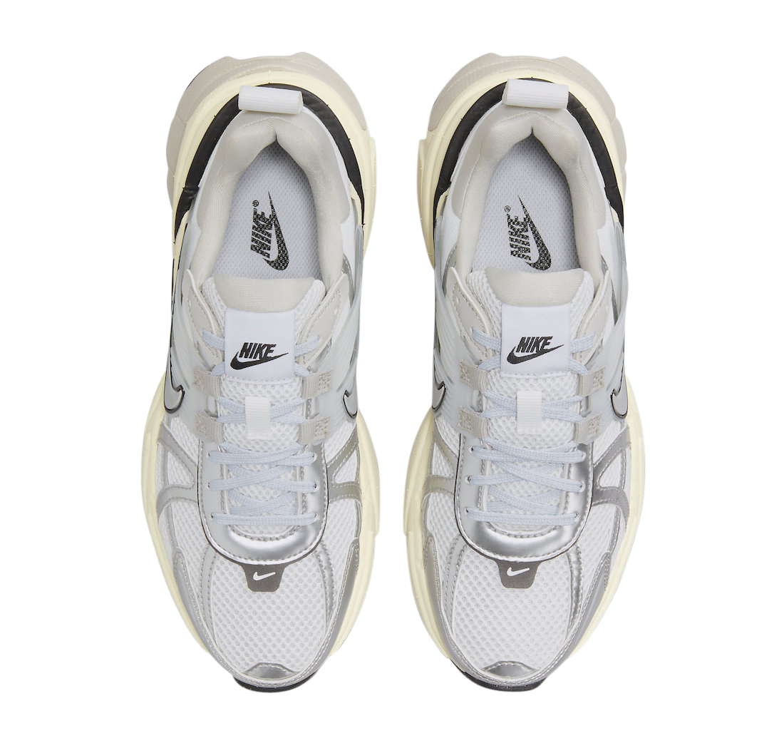 Buty Nike V2K Run FD0736-100 Silver Metalic - obrazek 4